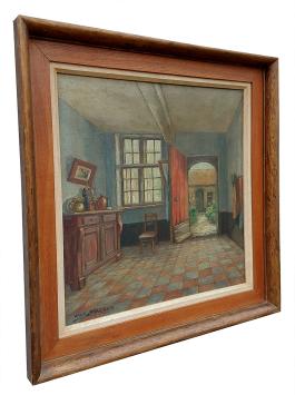 Interieuraanzicht met open deurtje naar de koer