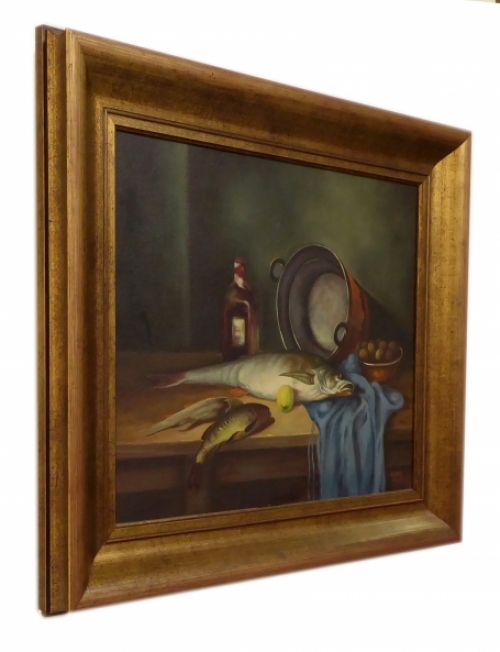 Stilleven met vis kom en fles