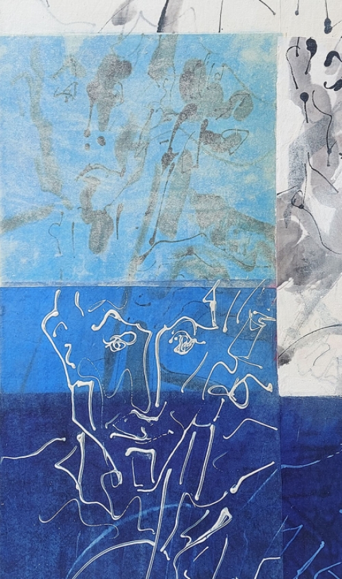 Lutgard Wittocx met een kunstwerk, collage op doek