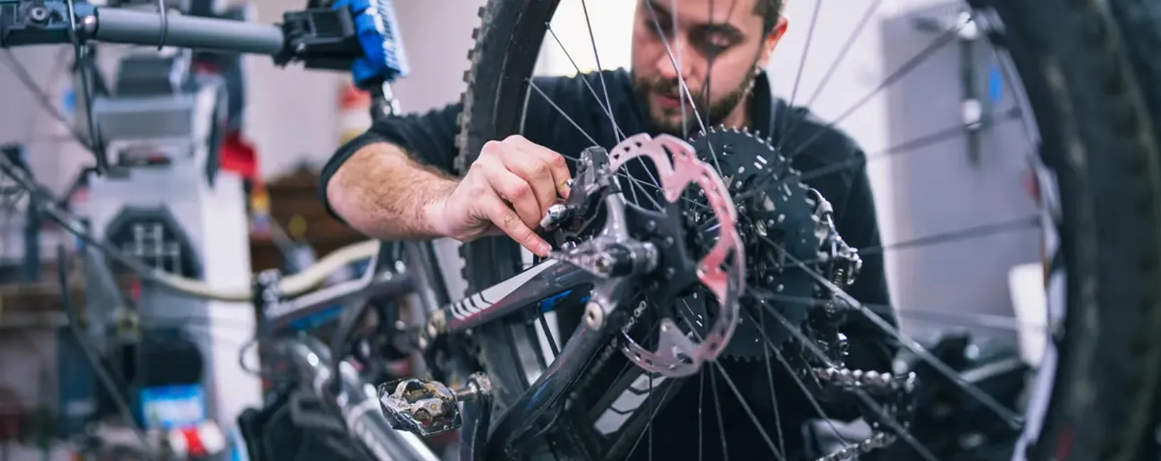 Austausch der Scheibenbremsbeläge an Ihrem Fahrrad (Schritt-für-Schritt-Anleitung)